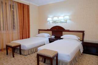 Отель G Empire Нур-Султан Стандартный двухместный номер с 2 отдельными кроватями-4